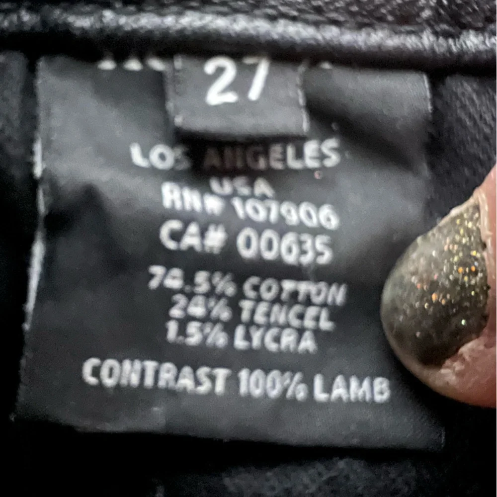Hudson Women's | Leeloo Super Skinny Cropped black jeans, sz 27. Great used